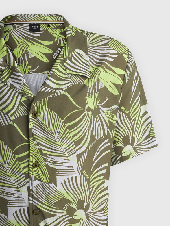Short sleeved shirt with floral motifs - 2