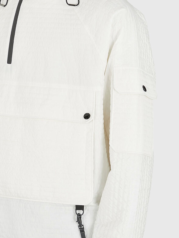 Transitional jacket with hood and accent pockets - 4