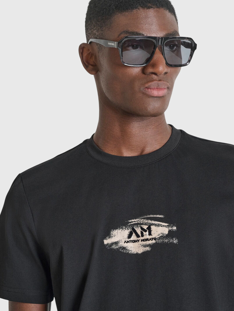 Cotton T-shirt with a print - 3