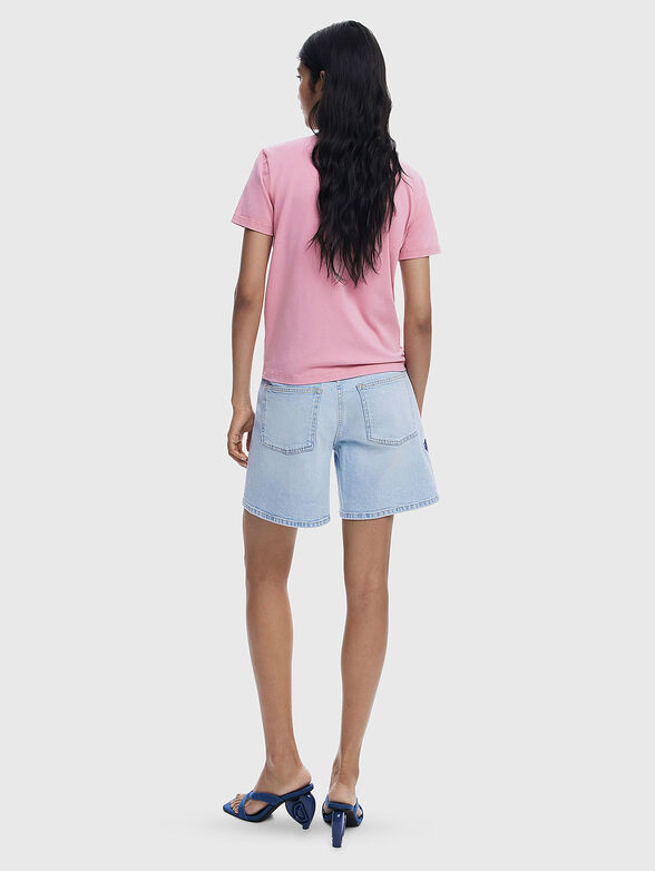 Short denim pants with floral embroidery - 2