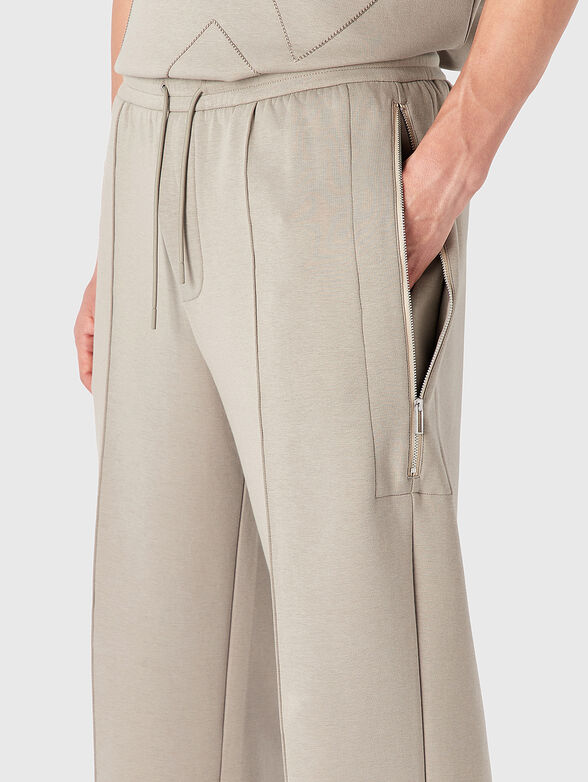 Sports trousers with crease in beige colour  - 3