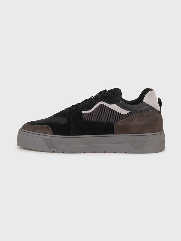 Sports shoes with logo detail - 4