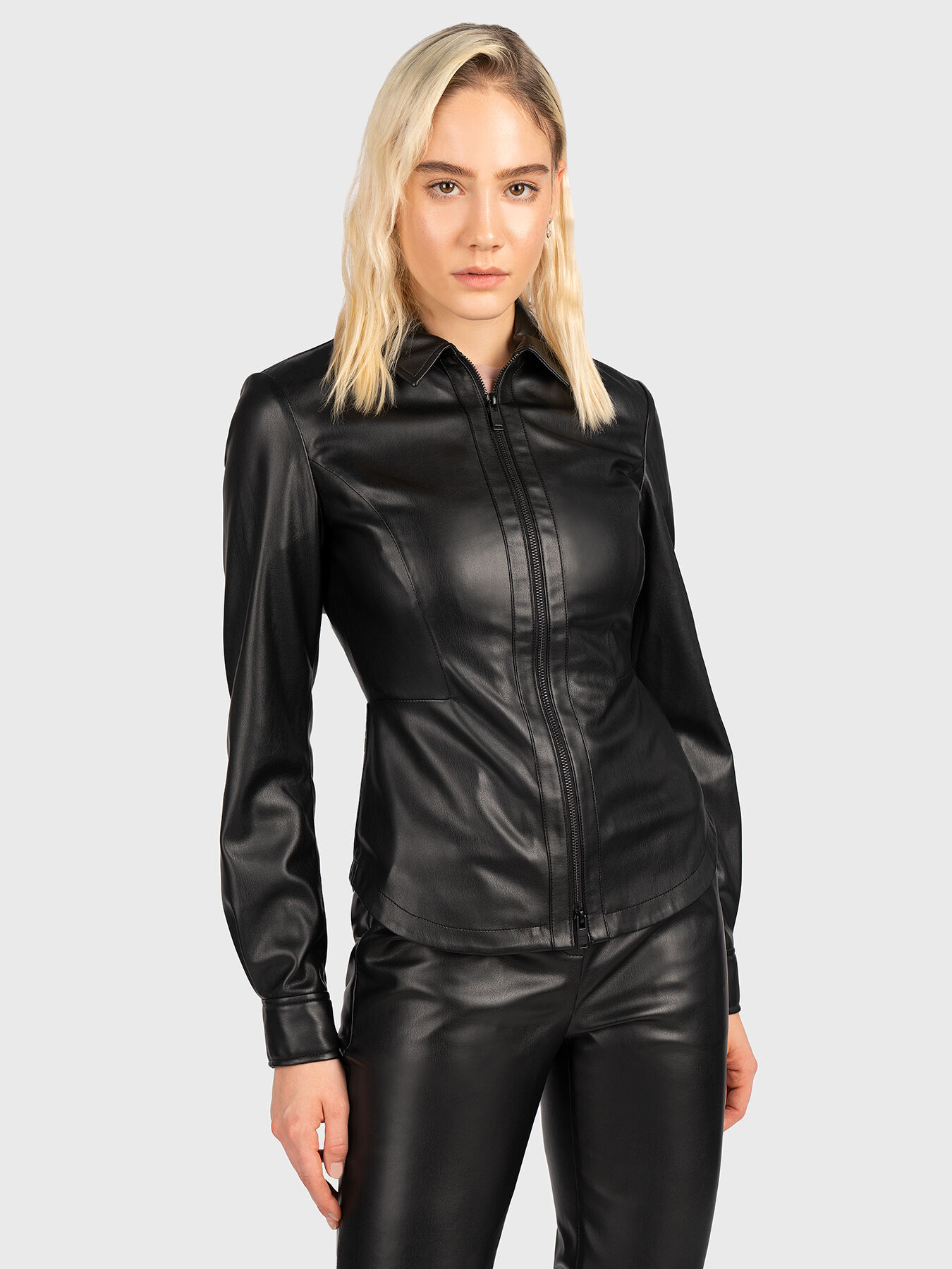 発掘 - 新登場ブランド Black eco leather shirt with zipper brand TRUSSARDI トップス