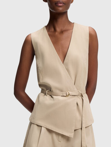 AHELLA vest with a V-neck - 4