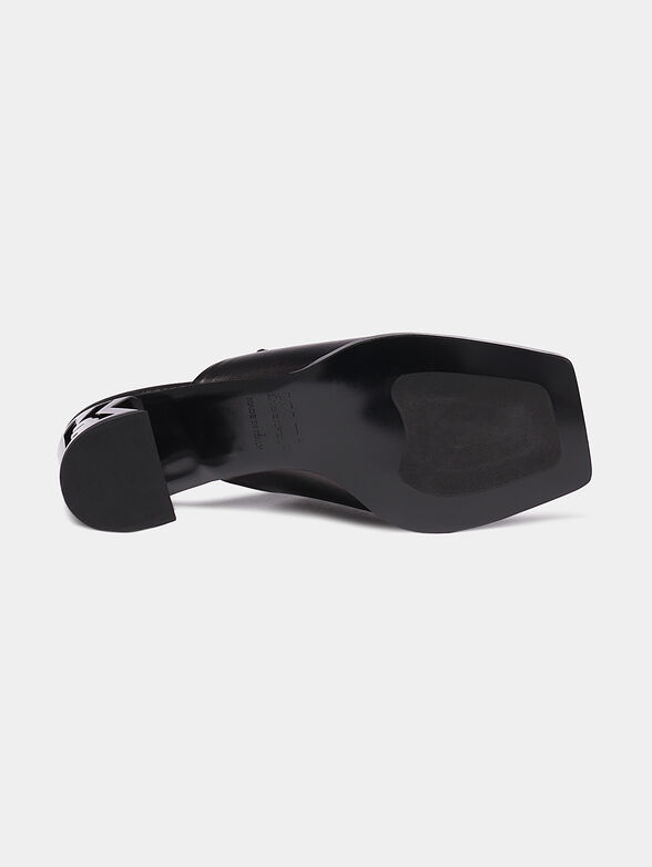 Genuine leather sandals - 5