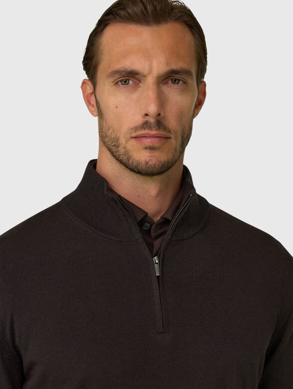 Dark brown wool sweater - 4