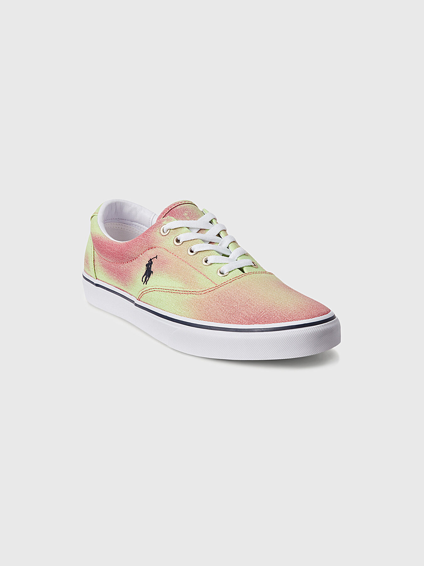 Shoe that changes colour top