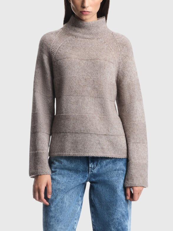 Sweater with a wool blend - 1