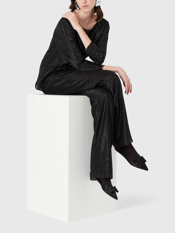 Textured trousers with wide legs - 4