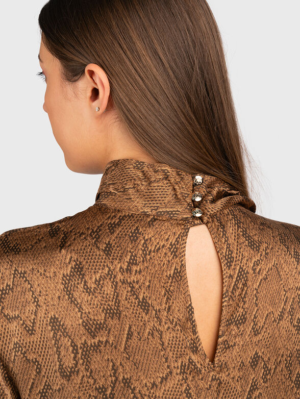 Viscose blouse with accent sleeves - 4