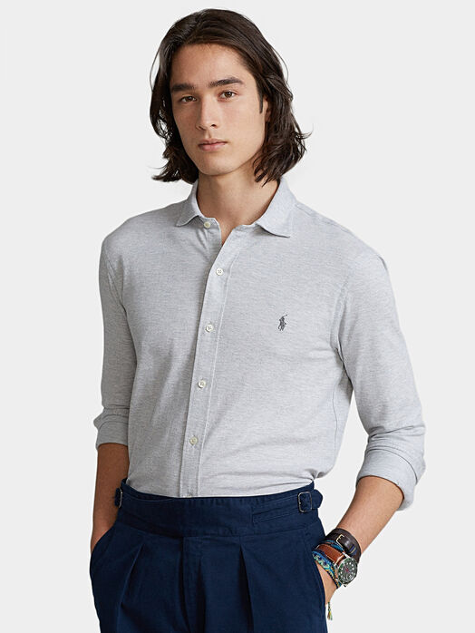 Gray shirt with long sleeves