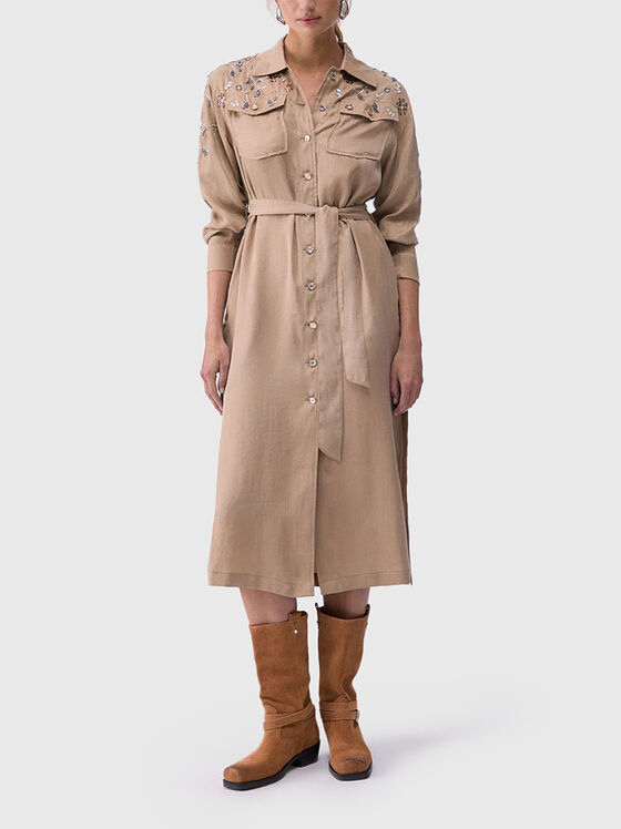 Дълга рокля с бродерия и колан - 1