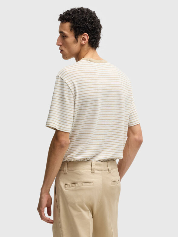 Cotton T-shirt with oval neckline - 3