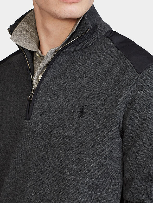 Sweater with logo embroidery - 3