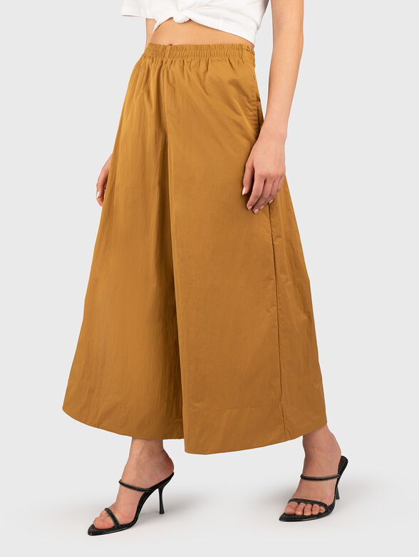 Trousers with high waist and wide legs - 1