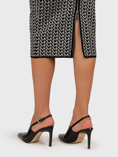 Midi skirt injacquard with slit - 4