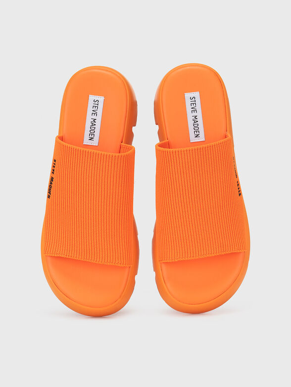Black slippers - 6
