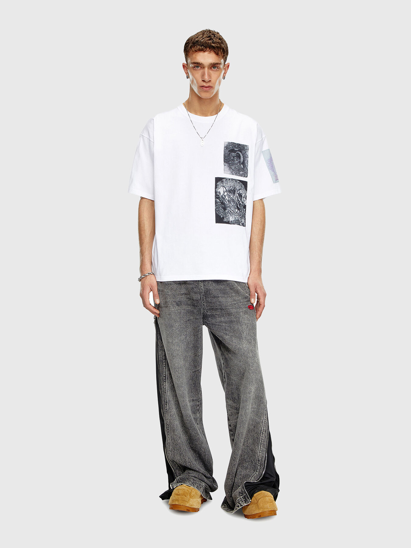 お気に入りの T-shirt black T-BOXT-SLITS-Q10 with DIESEL brand patches 帽子