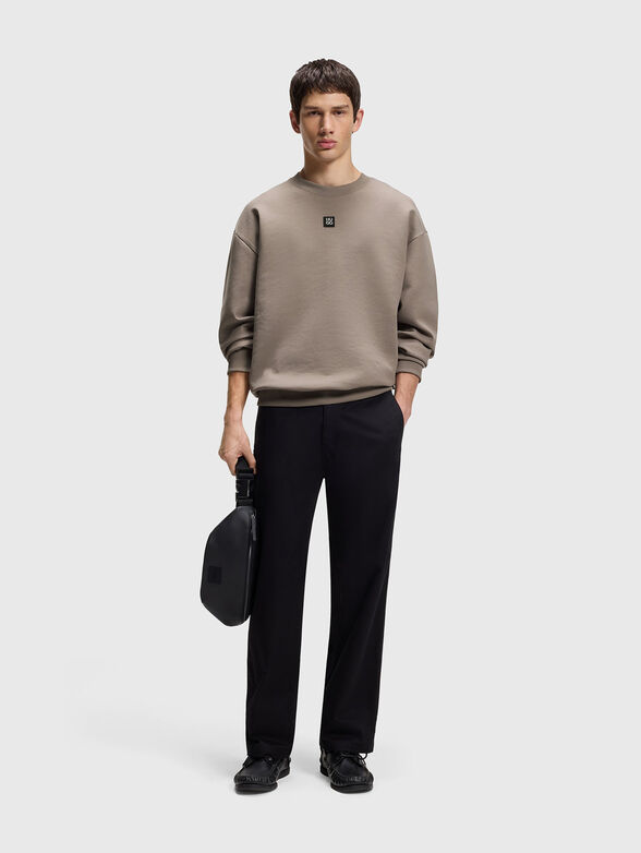 Sweatshirt with oval neckline in black - 2