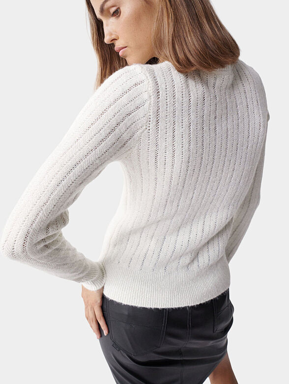 White knitted sweater with glitter threads - 3