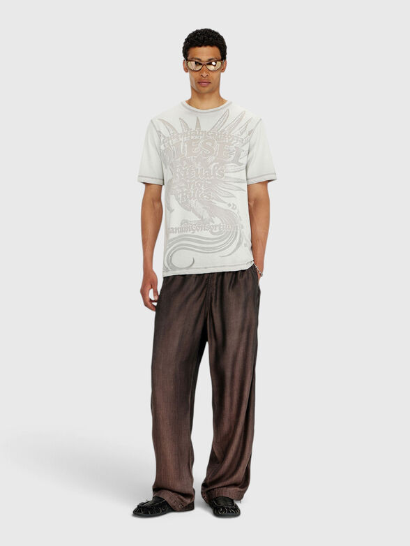 Light gray T-shirt with a round neckline - 2