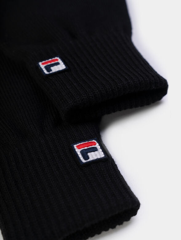 BASIC knitted gloves in black color - 2