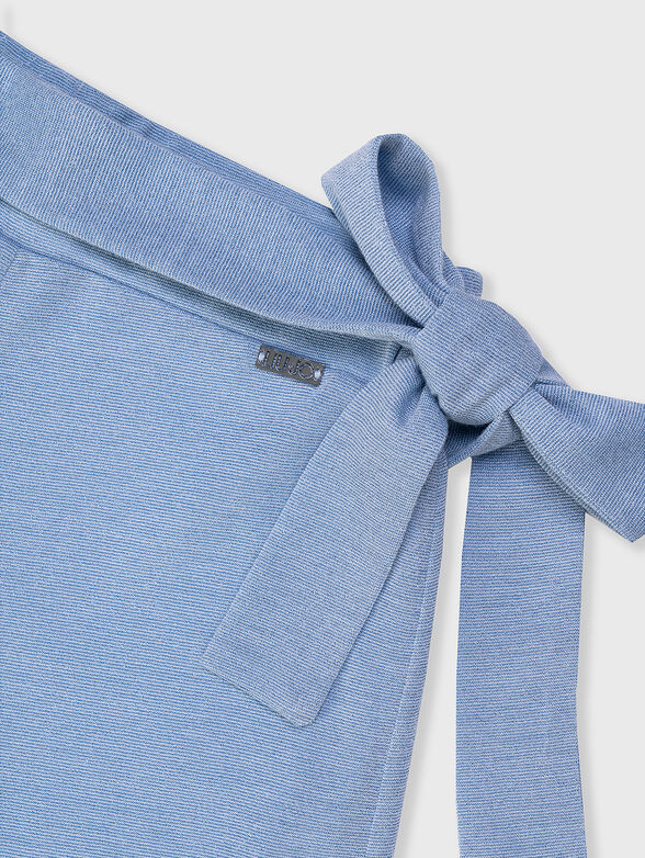 Light blue trousers with wide legs and belt - 4