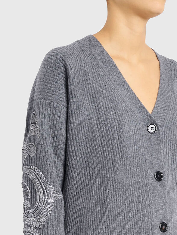 Wool cardigan with accent embroidery - 4