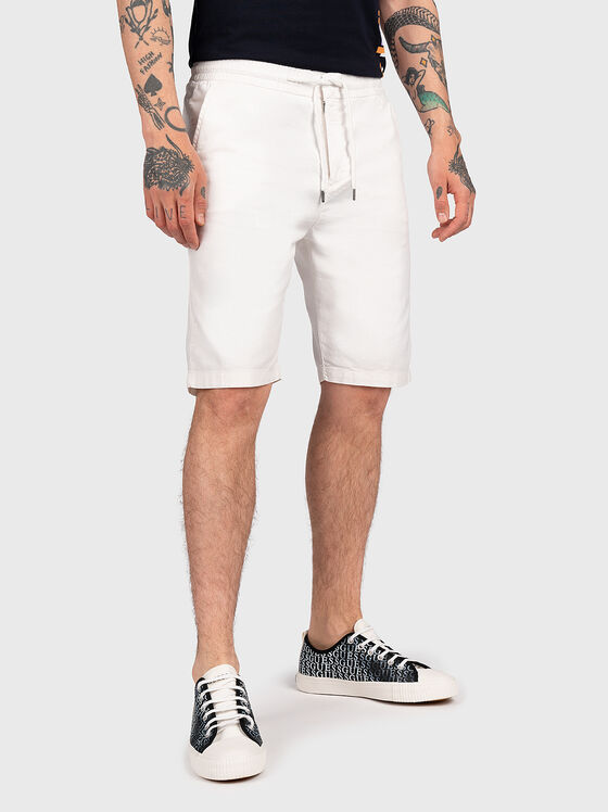 Бели къси панталони MICK - 1