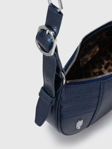 Leather bag with metal details - 5