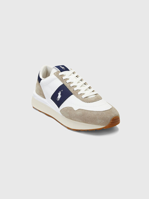 Sports shoes with contrasting details - 2