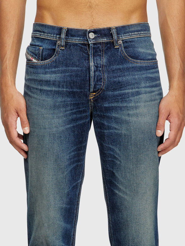 2023 D-FINITIVE L.30 jeans with washed effect - 3