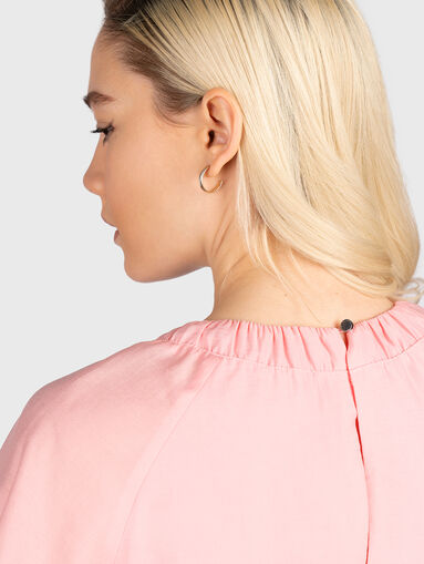 Pink dress with cut-out accent - 4