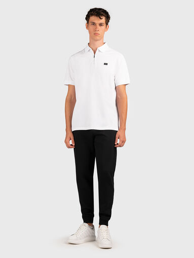 Sports trousers with contrast stripe - 5