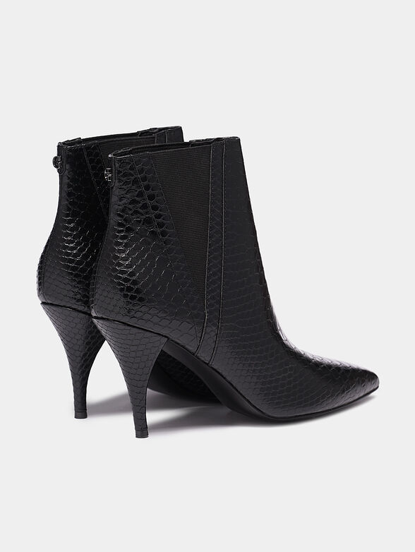 Python print ankle boots - 2