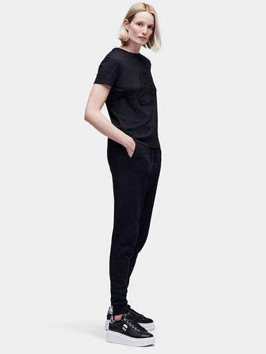 Branded T-shirt with boucle logo - 4
