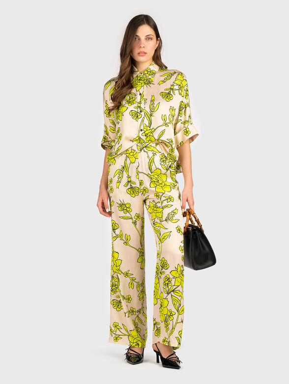 Trousers with high waist and floral print - 4