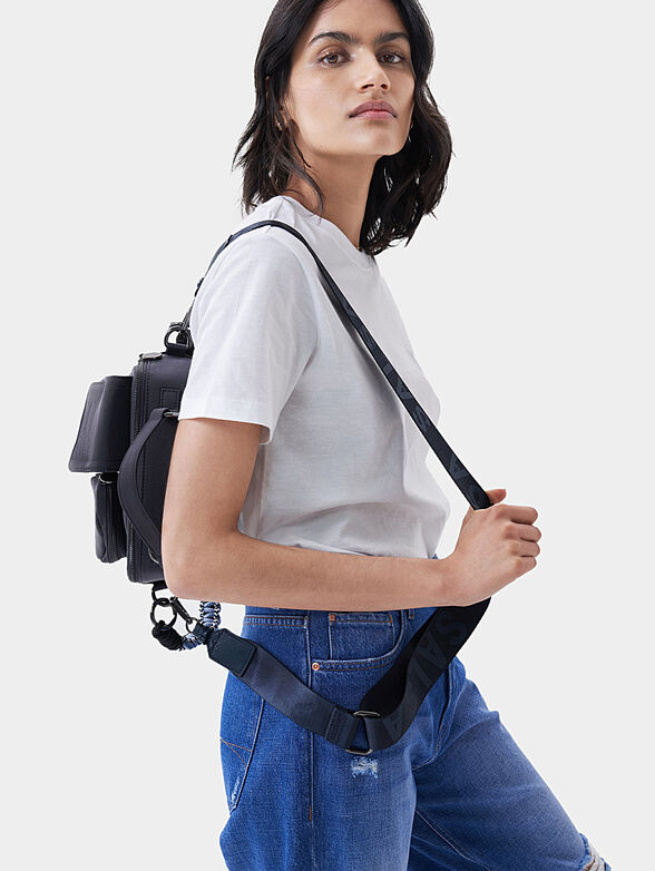 Small bag with front pockets - 2