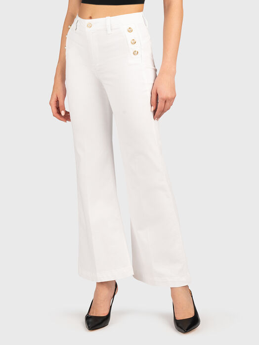 Jeans with wide legs
