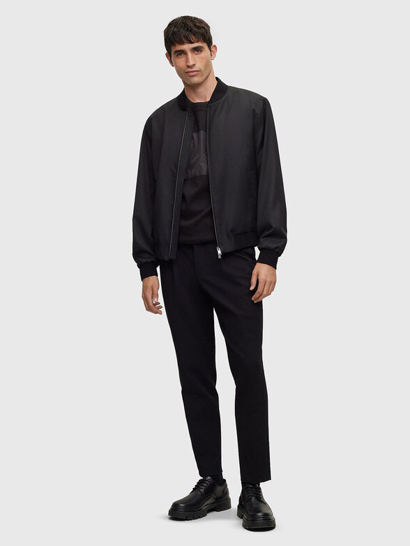 Black t-shirt with contrasting detail - 2