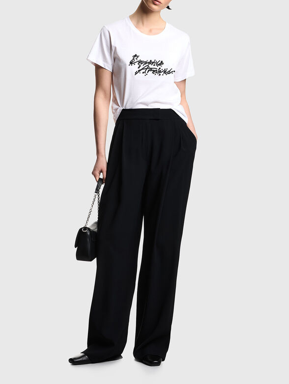 Black T-shirt with an embroidered logo - 2