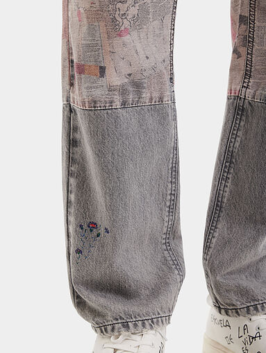 Jeans with contrasting print and accent pockets - 4