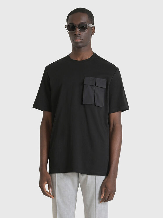 Black T-shirt with accent pockets - 1