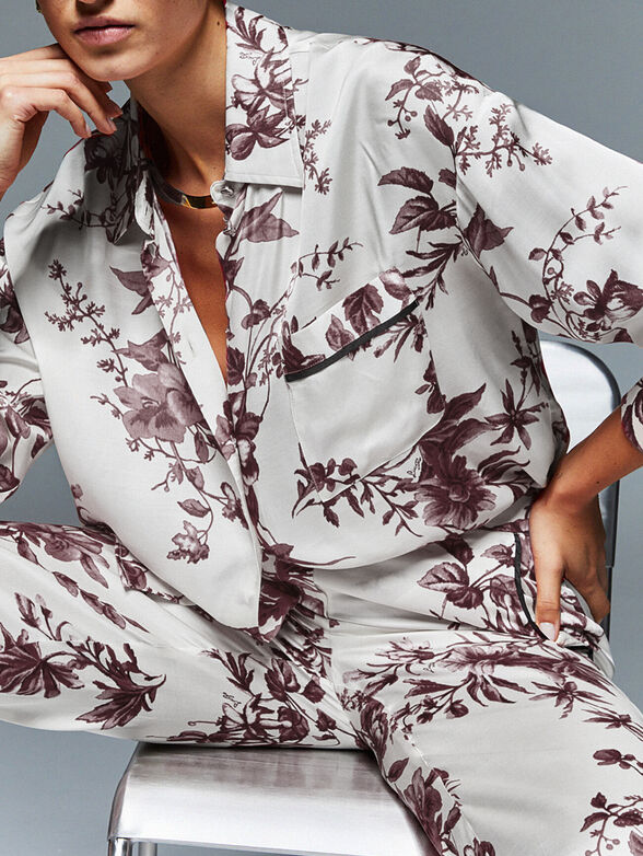 Satin shirt with floral print - 4