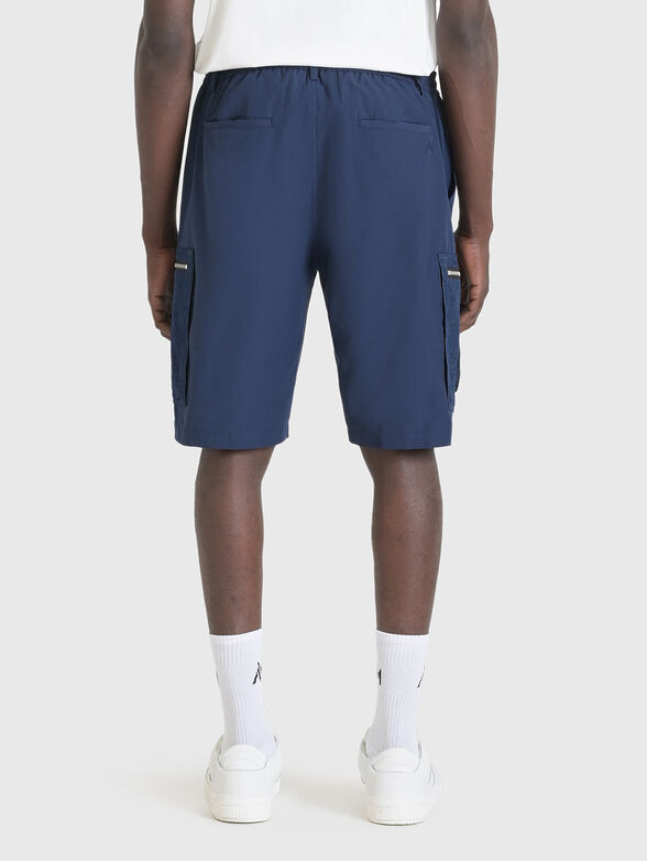 Shorts with accent pockets - 2