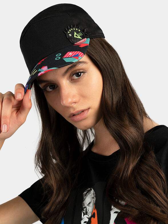 Black baseball cap with colorful print - 2