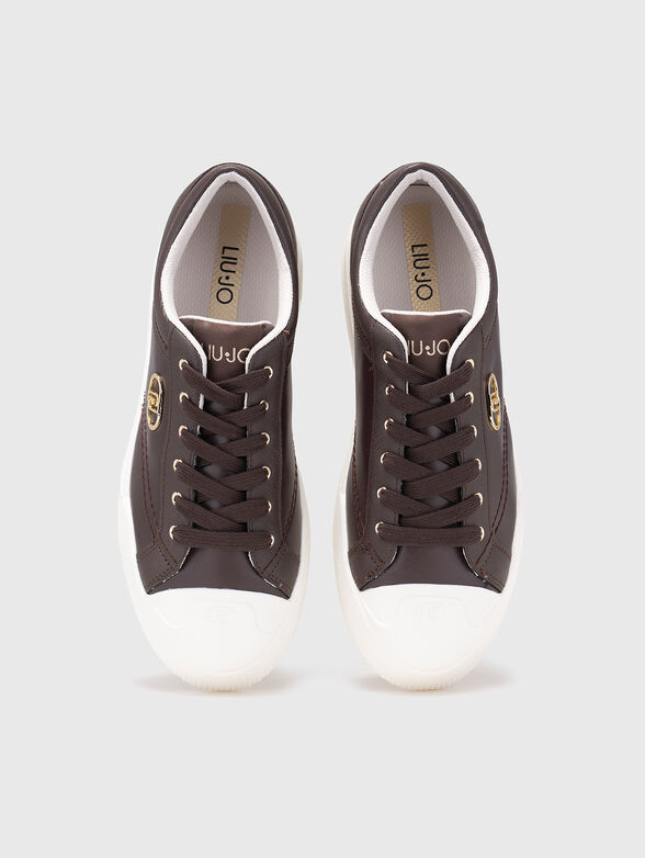 Sneakers with a logo detail - 6
