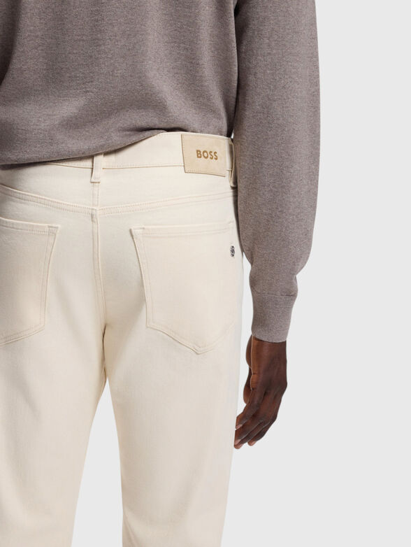 Straight fit jeans in ecru - 4