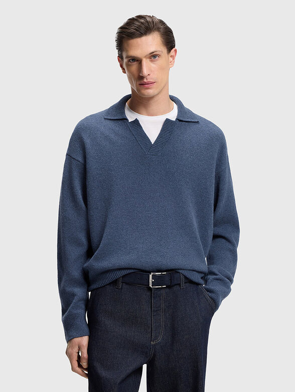 Virgin wool sweater with a V-neck - 1