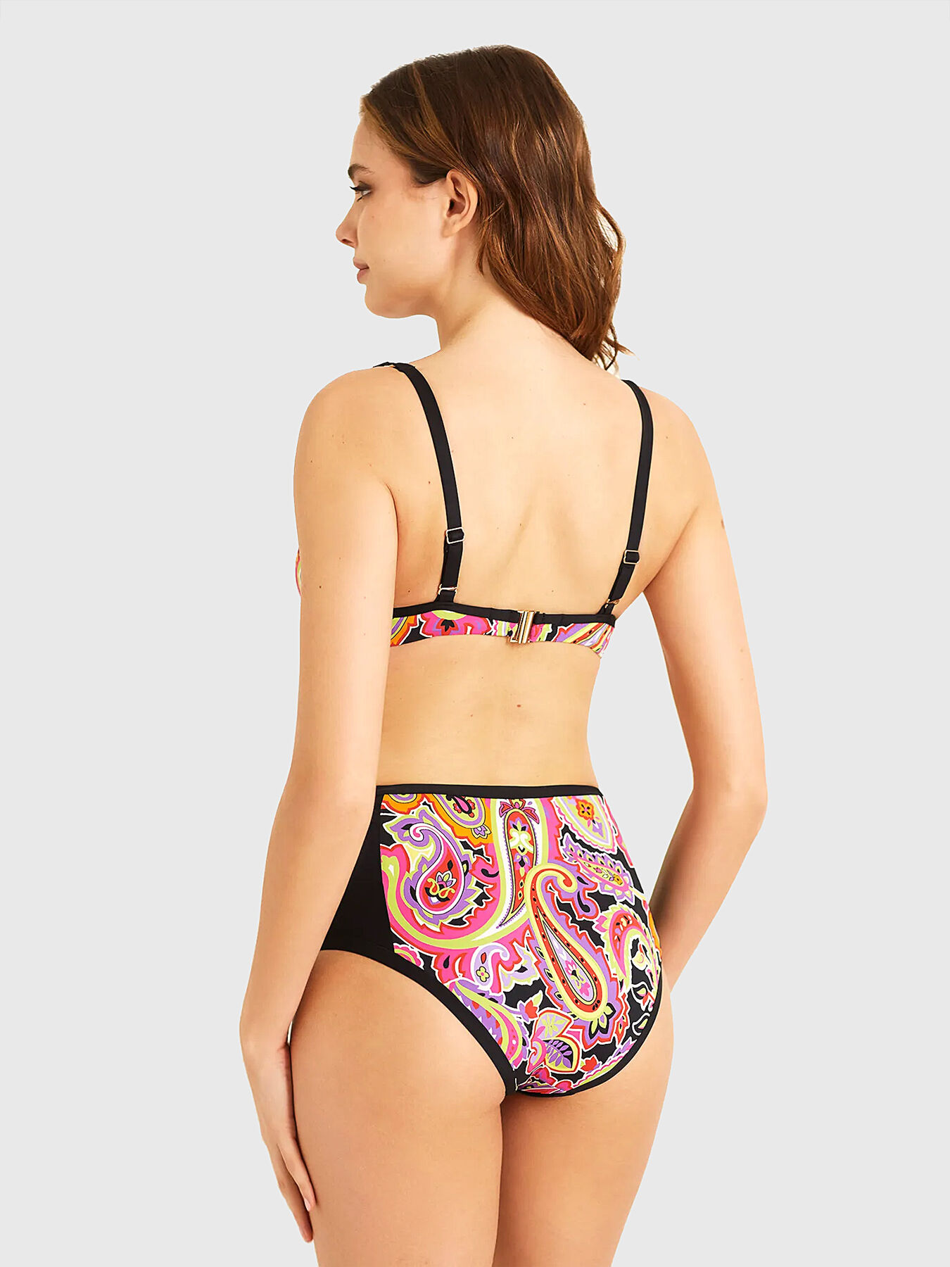 NIALY bikini bottom with paisley brand YAMAMAY